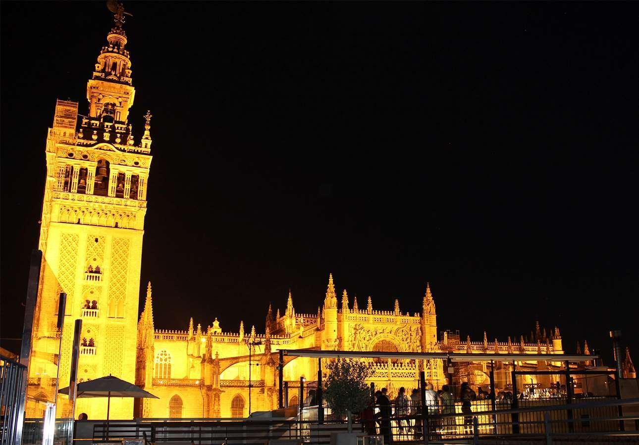 Eme Catedral Mercer Hotel Sevilla Exteriör bild The Mosque–Cathedral of Córdoba