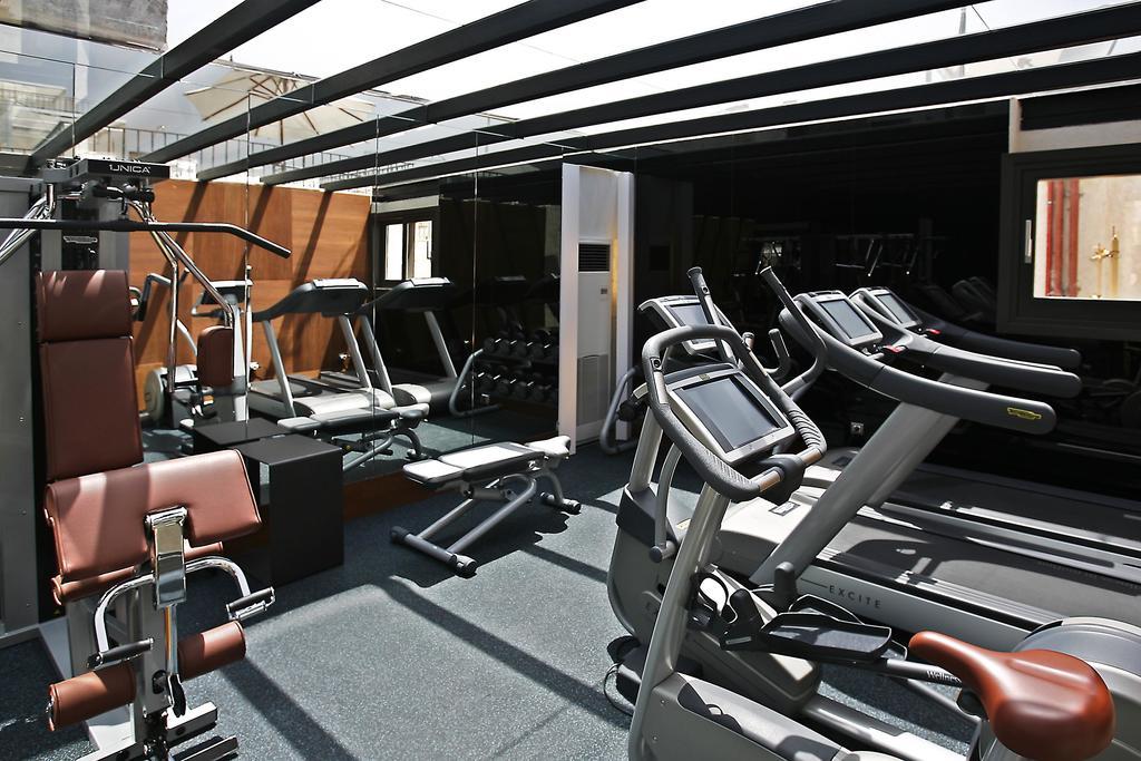 Eme Catedral Mercer Hotel Sevilla Exteriör bild The gym at the 1000 Museum
