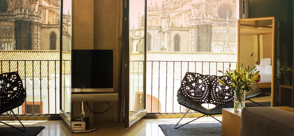 Eme Catedral Mercer Hotel Sevilla Exteriör bild The interior of a typical apartment
