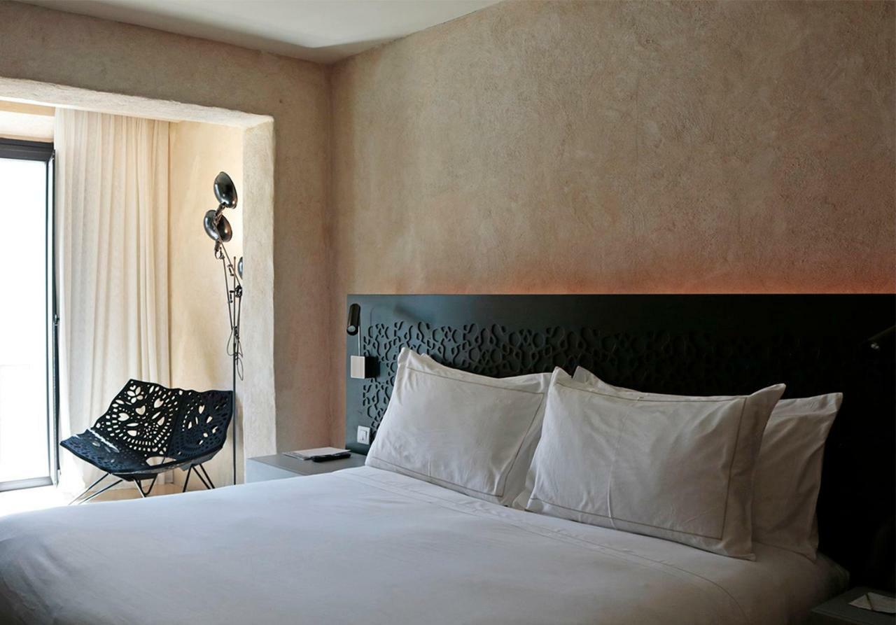 Eme Catedral Mercer Hotel Sevilla Exteriör bild A room at the hotel