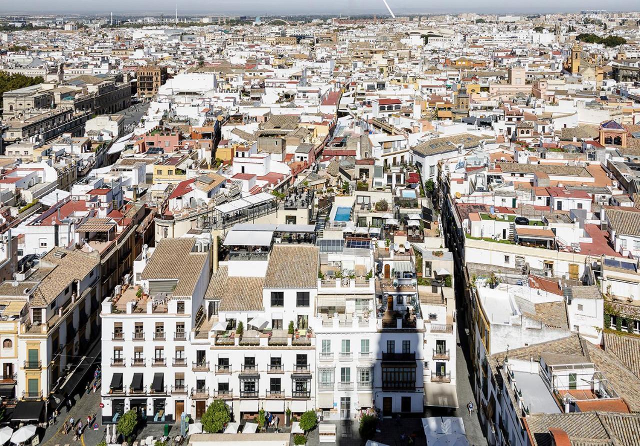 Eme Catedral Mercer Hotel Sevilla Exteriör bild View of the city from the tower of the church of San Francisco.